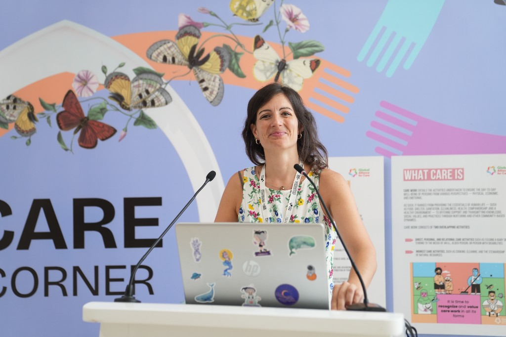 Corporate photographer in Tangier: a speaker taking the floor at the UCLG 2026 summit